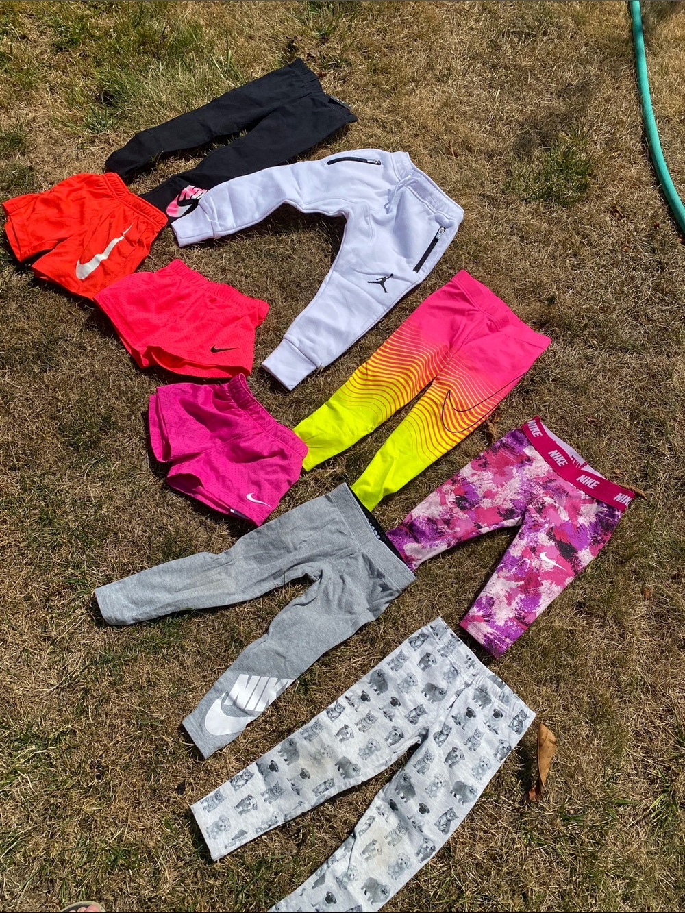 Mixed lot new and Preowned toddler Nike Girls' Leggings shirts size 3-4